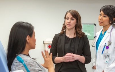AMN qualified medical interpreter with patient and doctor AMN qualified medical interpreter with patient and doctor