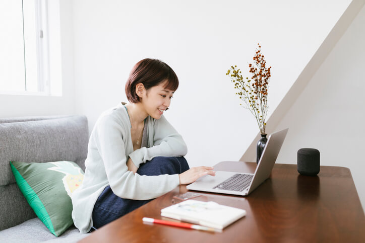 Nurse setting up SMART goals Nurse setting up SMART goals