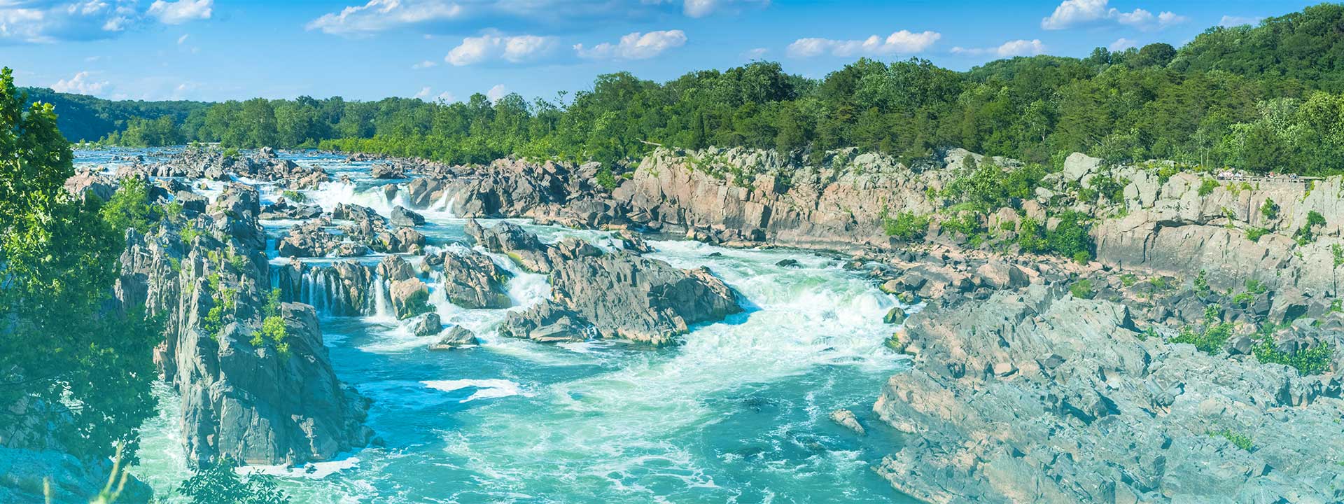 Beautiful waterfalls and rocky cliffs in Maryland